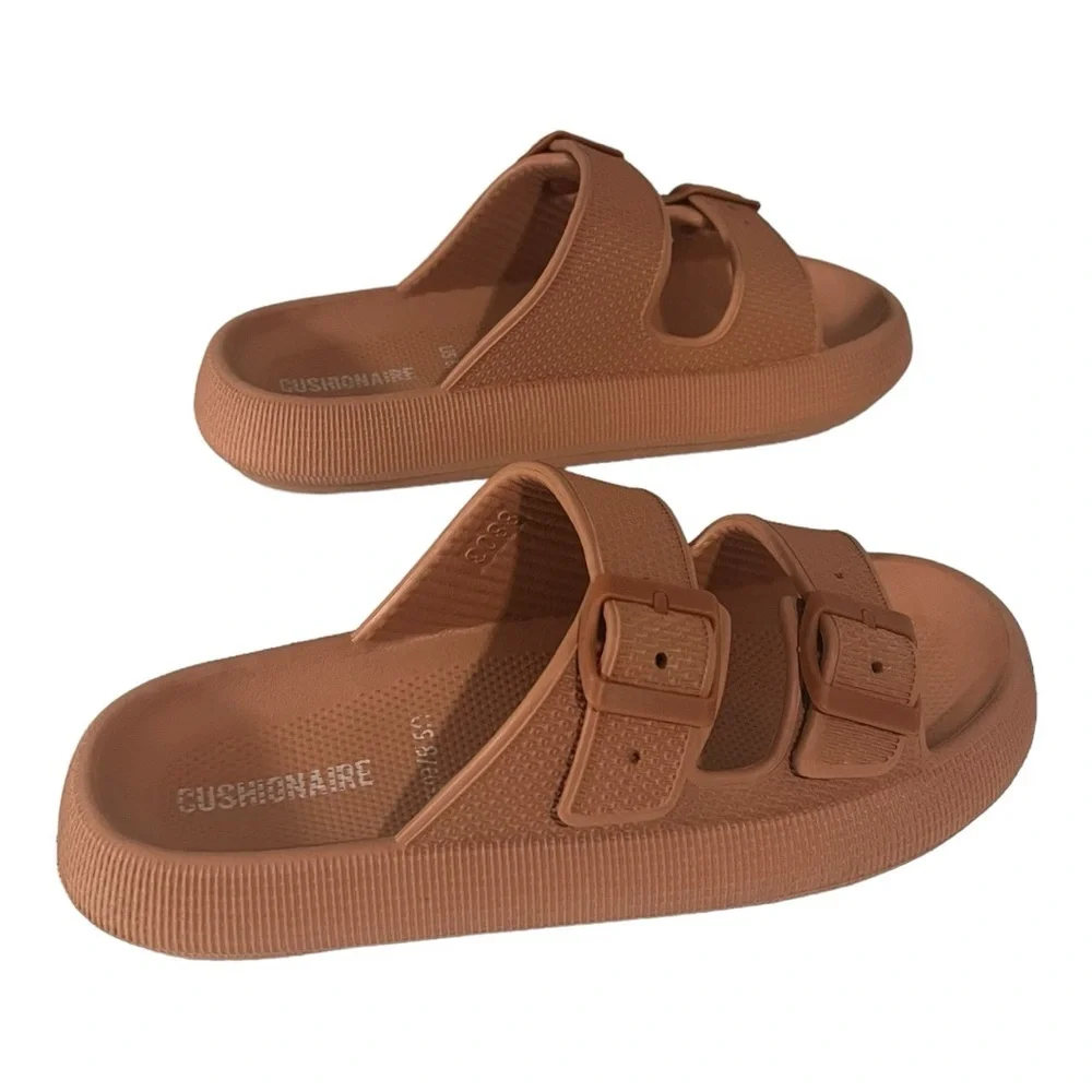 Cushionaire size 8/38 foam dual strap sandals GUC - Picture 4 of 6